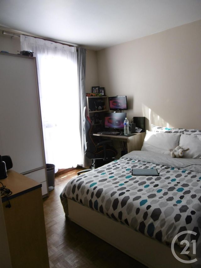 Appartement F3 à vendre - 3 pièces - 62.0 m2 - CHILLY MAZARIN - 91 - ILE-DE-FRANCE - Century 21 Agence Du Centre Appartement F3 à vendre - 3 pièces - 62.0 m2 - CHILLY MAZARIN - 91 - ILE-DE-FRANCE - Century 21 Agence Du Centre