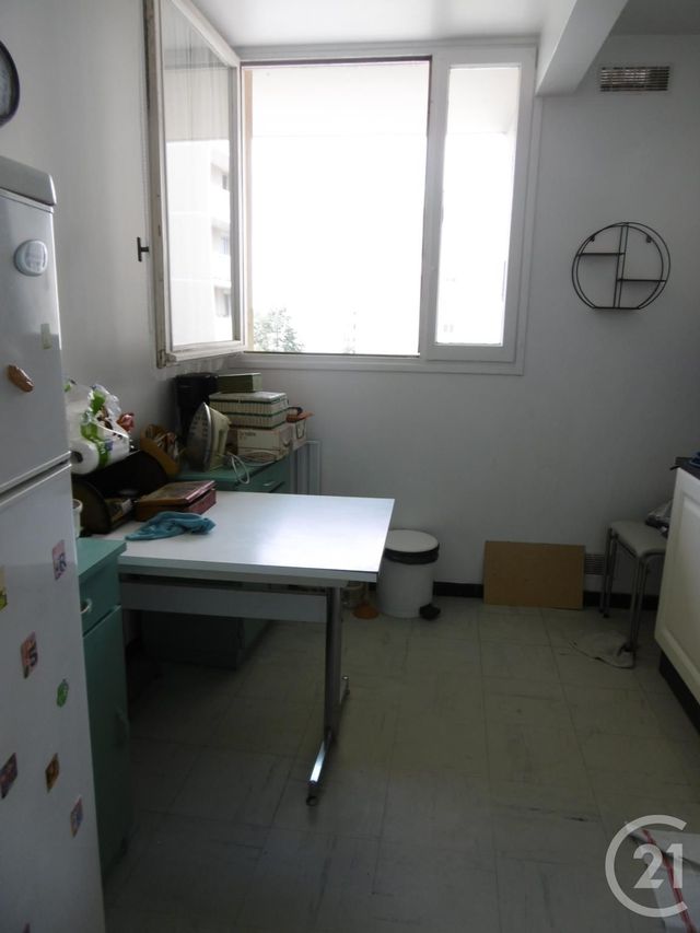 Appartement F3 à vendre - 3 pièces - 64.21 m2 - CHILLY MAZARIN - 91 - ILE-DE-FRANCE - Century 21 Agence Du Centre Appartement F3 à vendre - 3 pièces - 64.21 m2 - CHILLY MAZARIN - 91 - ILE-DE-FRANCE - Century 21 Agence Du Centre