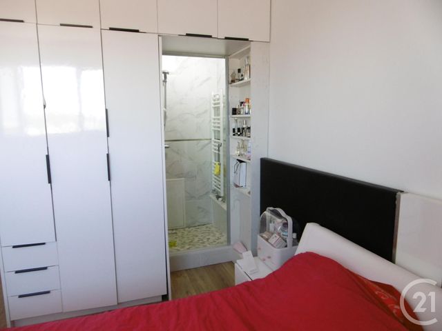 Appartement F3 à vendre - 3 pièces - 64.0 m2 - CHILLY MAZARIN - 91 - ILE-DE-FRANCE - Century 21 Agence Du Centre Appartement F3 à vendre - 3 pièces - 64.0 m2 - CHILLY MAZARIN - 91 - ILE-DE-FRANCE - Century 21 Agence Du Centre