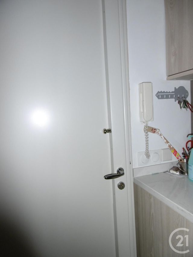Appartement F3 à vendre - 3 pièces - 64.0 m2 - CHILLY MAZARIN - 91 - ILE-DE-FRANCE - Century 21 Agence Du Centre Appartement F3 à vendre - 3 pièces - 64.0 m2 - CHILLY MAZARIN - 91 - ILE-DE-FRANCE - Century 21 Agence Du Centre