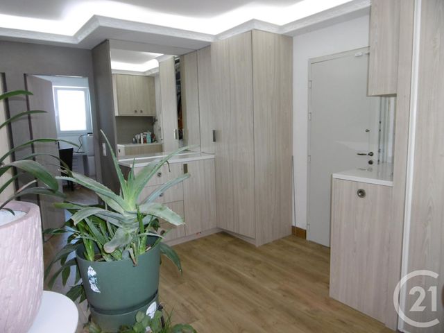 Appartement F3 à vendre - 3 pièces - 64.0 m2 - CHILLY MAZARIN - 91 - ILE-DE-FRANCE - Century 21 Agence Du Centre Appartement F3 à vendre - 3 pièces - 64.0 m2 - CHILLY MAZARIN - 91 - ILE-DE-FRANCE - Century 21 Agence Du Centre