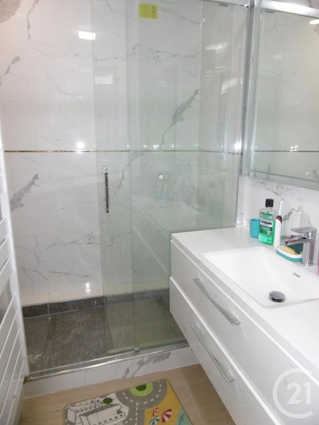 Appartement F3 à vendre - 3 pièces - 64.0 m2 - CHILLY MAZARIN - 91 - ILE-DE-FRANCE - Century 21 Agence Du Centre Appartement F3 à vendre - 3 pièces - 64.0 m2 - CHILLY MAZARIN - 91 - ILE-DE-FRANCE - Century 21 Agence Du Centre