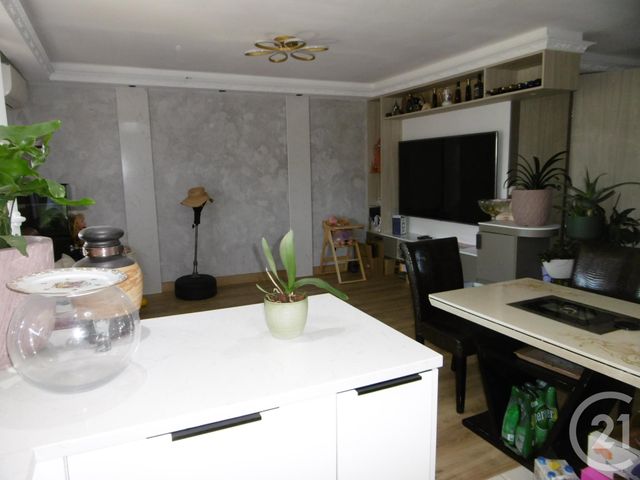 Appartement F3 à vendre - 3 pièces - 64.0 m2 - CHILLY MAZARIN - 91 - ILE-DE-FRANCE - Century 21 Agence Du Centre Appartement F3 à vendre - 3 pièces - 64.0 m2 - CHILLY MAZARIN - 91 - ILE-DE-FRANCE - Century 21 Agence Du Centre