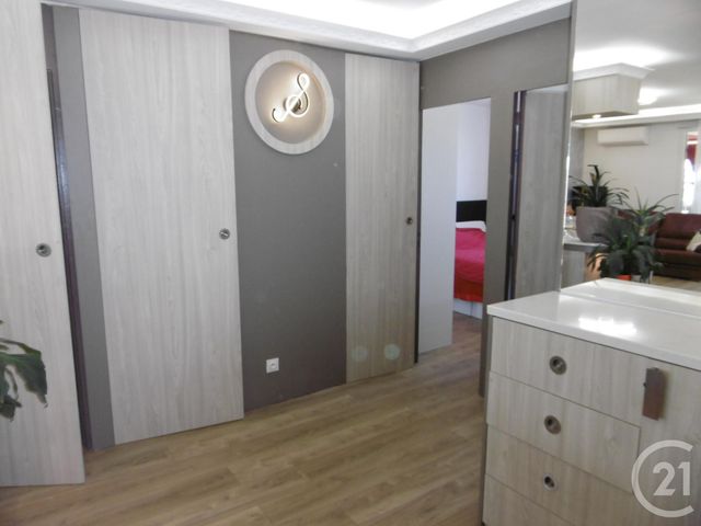 Appartement F3 à vendre - 3 pièces - 64.0 m2 - CHILLY MAZARIN - 91 - ILE-DE-FRANCE - Century 21 Agence Du Centre Appartement F3 à vendre - 3 pièces - 64.0 m2 - CHILLY MAZARIN - 91 - ILE-DE-FRANCE - Century 21 Agence Du Centre
