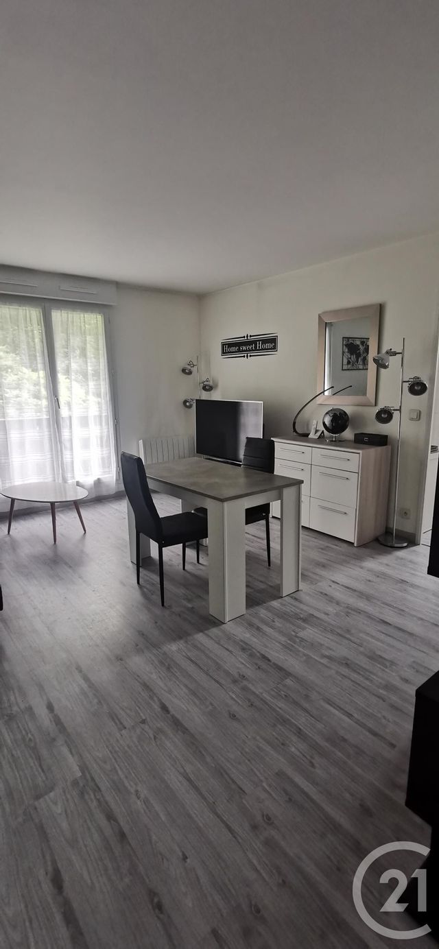 Afficher la photo en grand Appartement F2 à vendre - 2 pièces - 41.72 m2 - CHILLY MAZARIN - 91 - ILE-DE-FRANCE - Century 21 Agence Du Centre