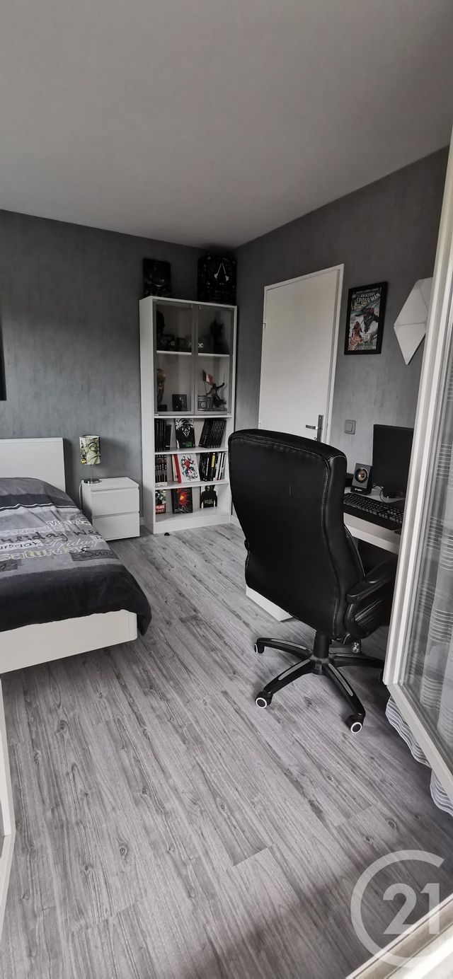 Afficher la photo en grand Appartement F2 à vendre - 2 pièces - 41.72 m2 - CHILLY MAZARIN - 91 - ILE-DE-FRANCE - Century 21 Agence Du Centre