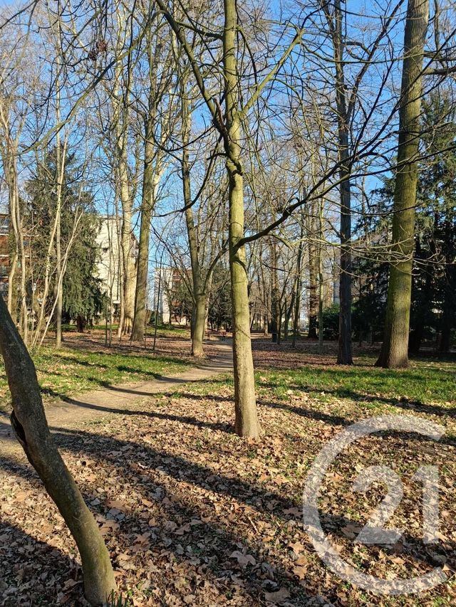 Afficher la photo en grand Appartement F3 à vendre - 3 pièces - 78.32 m2 - CHILLY MAZARIN - 91 - ILE-DE-FRANCE - Century 21 Agence Du Centre
