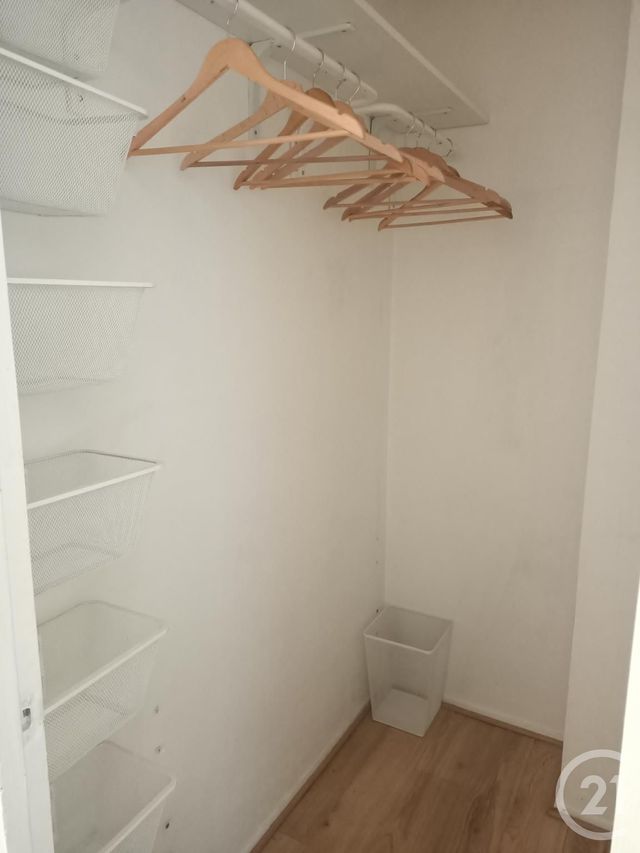 Afficher la photo en grand Appartement F3 à vendre - 3 pièces - 78.32 m2 - CHILLY MAZARIN - 91 - ILE-DE-FRANCE - Century 21 Agence Du Centre