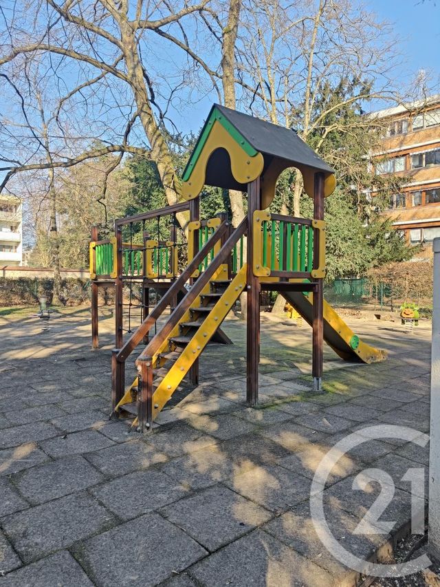 Afficher la photo en grand Appartement F3 à vendre - 3 pièces - 78.32 m2 - CHILLY MAZARIN - 91 - ILE-DE-FRANCE - Century 21 Agence Du Centre