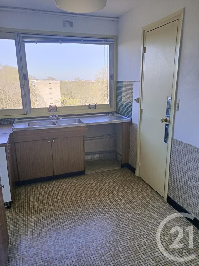 Afficher la photo en grand Appartement F3 à vendre - 3 pièces - 78.32 m2 - CHILLY MAZARIN - 91 - ILE-DE-FRANCE - Century 21 Agence Du Centre