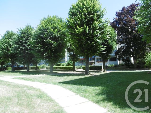 Afficher la photo en grand Appartement F4 à vendre - 4 pièces - 76.89 m2 - CHILLY MAZARIN - 91 - ILE-DE-FRANCE - Century 21 Agence Du Centre