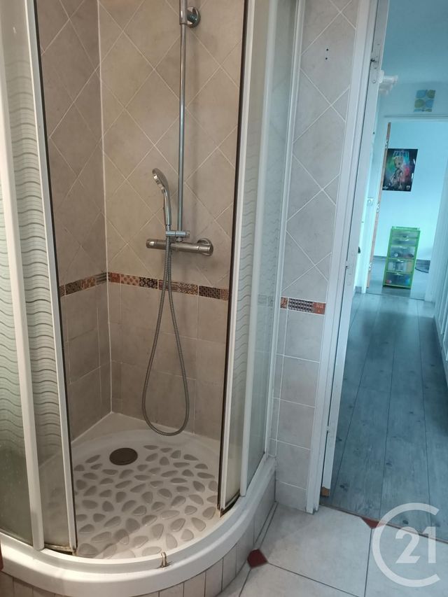 Afficher la photo en grand Appartement F4 à vendre - 4 pièces - 76.89 m2 - CHILLY MAZARIN - 91 - ILE-DE-FRANCE - Century 21 Agence Du Centre