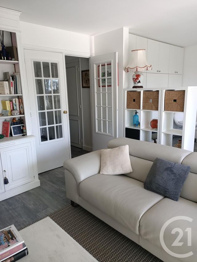 Afficher la photo en grand Appartement F4 à vendre - 4 pièces - 84.0 m2 - CHILLY MAZARIN - 91 - ILE-DE-FRANCE - Century 21 Agence Du Centre
