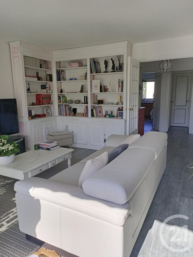Afficher la photo en grand Appartement F4 à vendre - 4 pièces - 84.0 m2 - CHILLY MAZARIN - 91 - ILE-DE-FRANCE - Century 21 Agence Du Centre