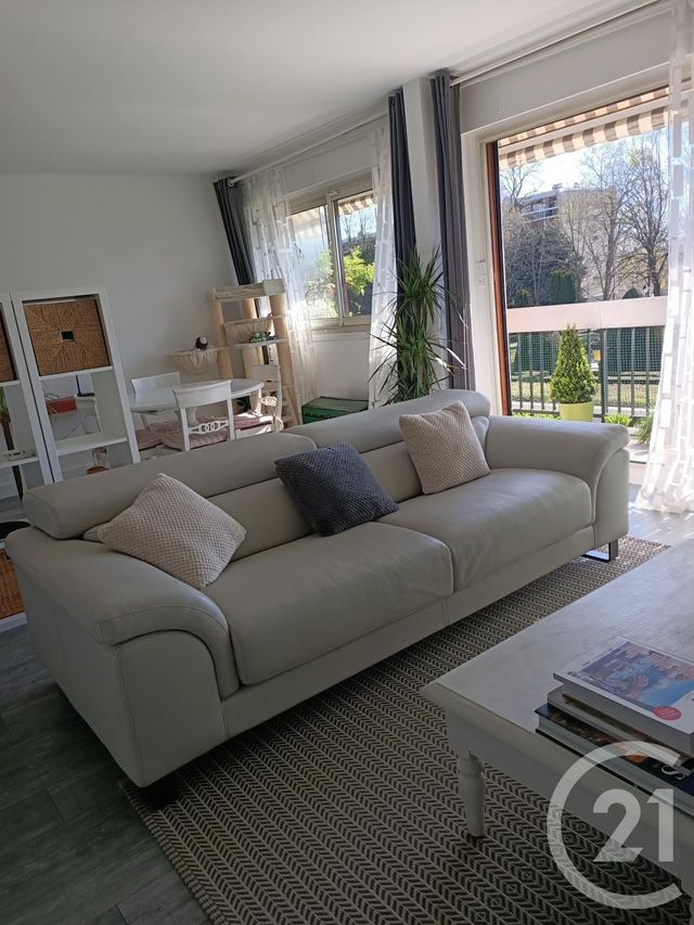 Afficher la photo en grand Appartement F4 à vendre - 4 pièces - 84.0 m2 - CHILLY MAZARIN - 91 - ILE-DE-FRANCE - Century 21 Agence Du Centre