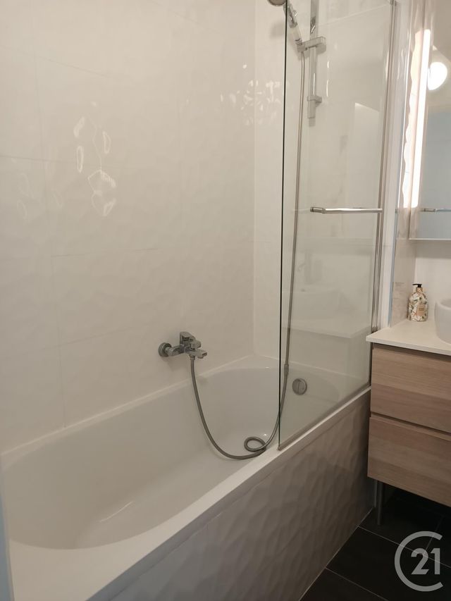 Afficher la photo en grand Appartement F4 à vendre - 4 pièces - 84.0 m2 - CHILLY MAZARIN - 91 - ILE-DE-FRANCE - Century 21 Agence Du Centre