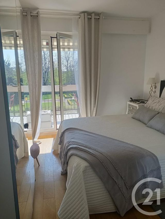 Afficher la photo en grand Appartement F4 à vendre - 4 pièces - 84.0 m2 - CHILLY MAZARIN - 91 - ILE-DE-FRANCE - Century 21 Agence Du Centre