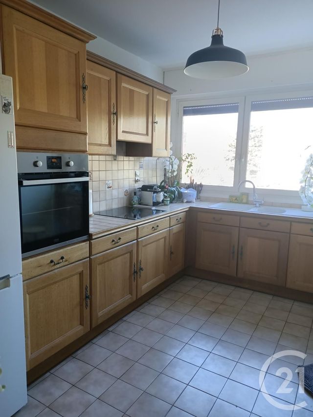 Afficher la photo en grand Appartement F4 à vendre - 4 pièces - 84.0 m2 - CHILLY MAZARIN - 91 - ILE-DE-FRANCE - Century 21 Agence Du Centre