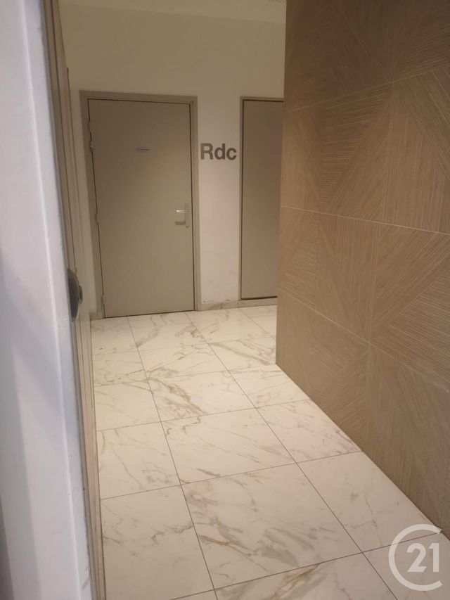 Afficher la photo en grand parking à vendre - 2.0 m2 - CLICHY - 92 - ILE-DE-FRANCE - Century 21 Agence Du Centre