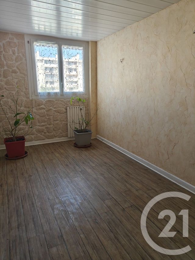 Appartement F5 à vendre - 5 pièces - 93.83 m2 - CHILLY MAZARIN - 91 - ILE-DE-FRANCE - Century 21 Agence Du Centre