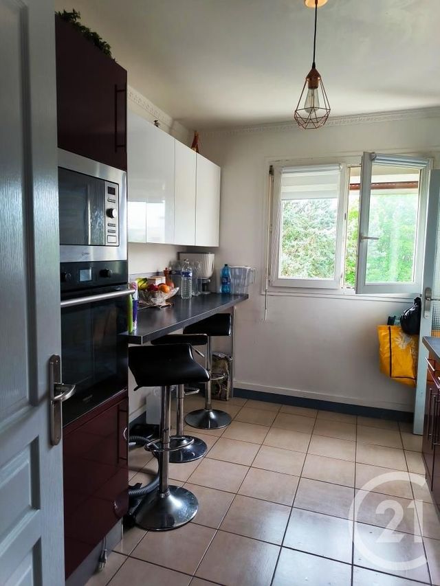 Appartement F5 à vendre - 5 pièces - 83.17 m2 - CHILLY MAZARIN - 91 - ILE-DE-FRANCE - Century 21 Agence Du Centre