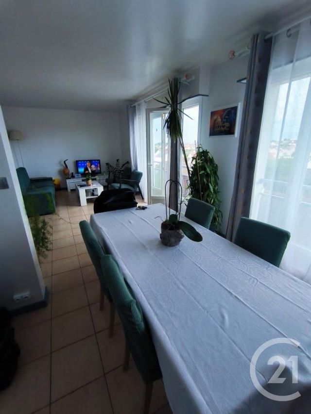 Appartement F5 à vendre - 5 pièces - 83.17 m2 - CHILLY MAZARIN - 91 - ILE-DE-FRANCE - Century 21 Agence Du Centre