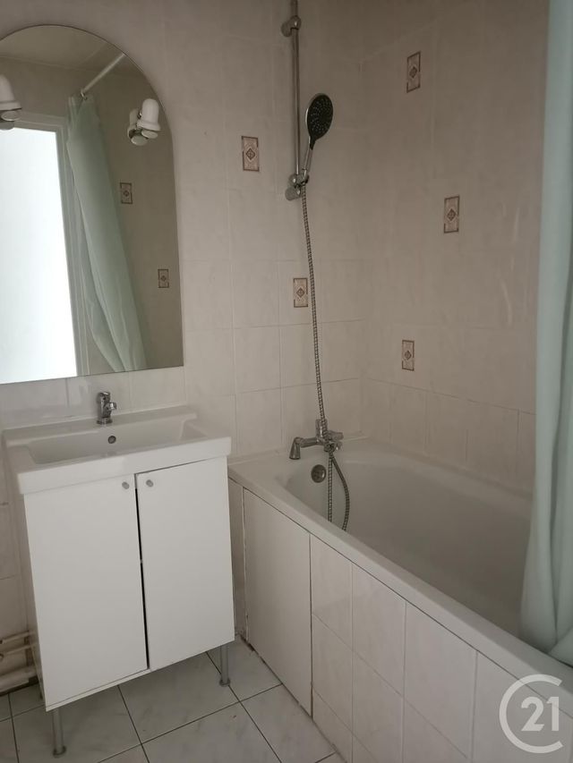 Appartement F3 à vendre - 3 pièces - 62.65 m2 - CHILLY MAZARIN - 91 - ILE-DE-FRANCE - Century 21 Agence Du Centre