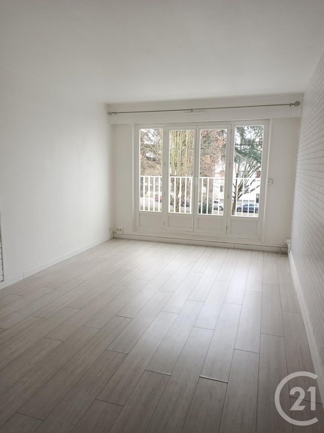 Appartement F3 à vendre - 3 pièces - 62.65 m2 - CHILLY MAZARIN - 91 - ILE-DE-FRANCE - Century 21 Agence Du Centre