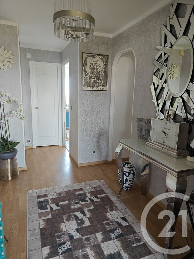 Appartement F4 à vendre - 4 pièces - 90.26 m2 - CHILLY MAZARIN - 91 - ILE-DE-FRANCE - Century 21 Agence Du Centre