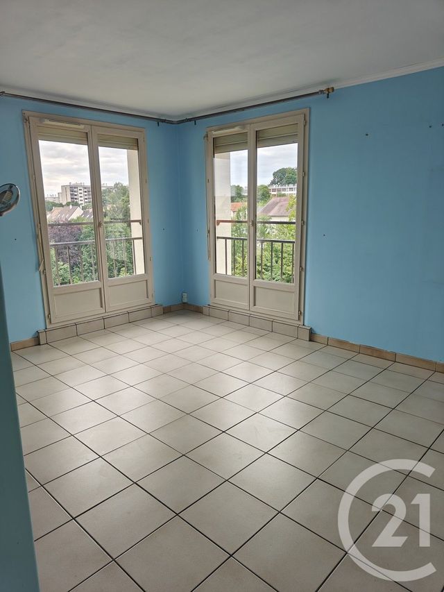 Afficher la photo en grand Appartement F3 à vendre - 3 pièces - 55.86 m2 - CHILLY MAZARIN - 91 - ILE-DE-FRANCE - Century 21 Agence Du Centre