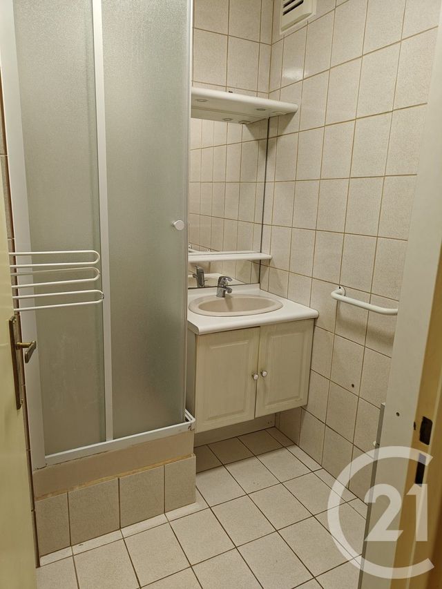 Afficher la photo en grand Appartement F3 à vendre - 3 pièces - 55.86 m2 - CHILLY MAZARIN - 91 - ILE-DE-FRANCE - Century 21 Agence Du Centre