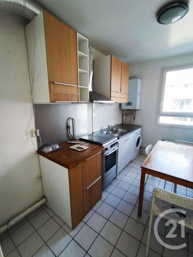 Afficher la photo en grand Appartement F2 à vendre - 2 pièces - 44.68 m2 - CHILLY MAZARIN - 91 - ILE-DE-FRANCE - Century 21 Agence Du Centre