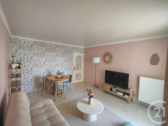 Appartement F3 à vendre - 3 pièces - 63.47 m2 - CHILLY MAZARIN - 91 - ILE-DE-FRANCE - Century 21 Agence Du Centre