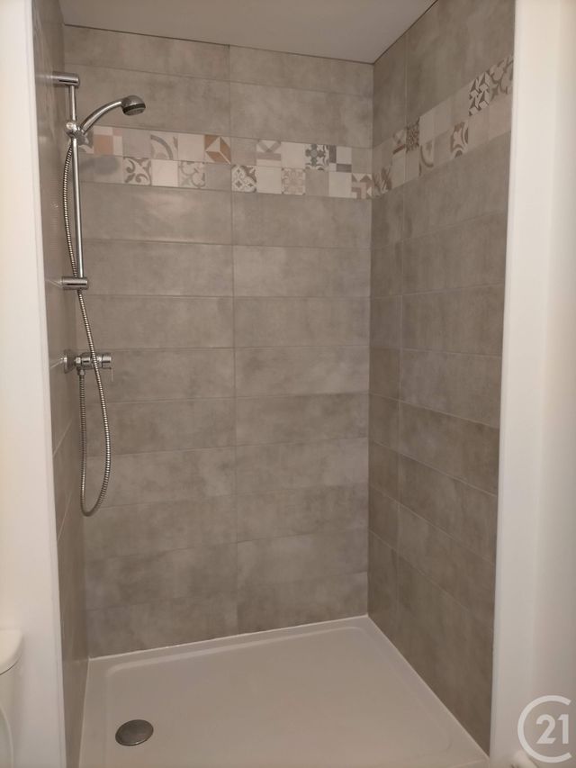 Appartement F2 à louer - 2 pièces - 43.6 m2 - CHILLY MAZARIN - 91 - ILE-DE-FRANCE - Century 21 Agence Du Centre