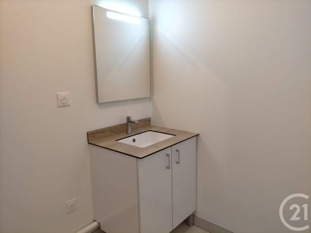 Appartement F2 à louer - 2 pièces - 43.6 m2 - CHILLY MAZARIN - 91 - ILE-DE-FRANCE - Century 21 Agence Du Centre