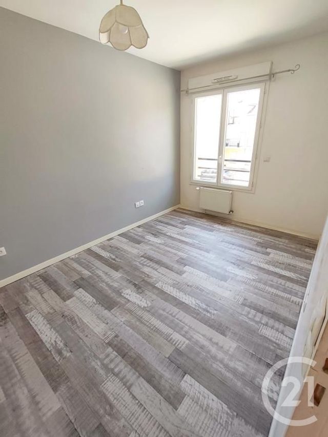 Appartement F2 à vendre - 2 pièces - 41.83 m2 - CHILLY MAZARIN - 91 - ILE-DE-FRANCE - Century 21 Agence Du Centre