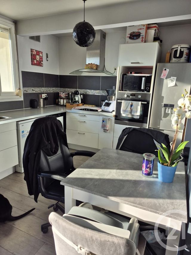 Appartement F3 à vendre - 3 pièces - 65.21 m2 - CHILLY MAZARIN - 91 - ILE-DE-FRANCE - Century 21 Agence Du Centre