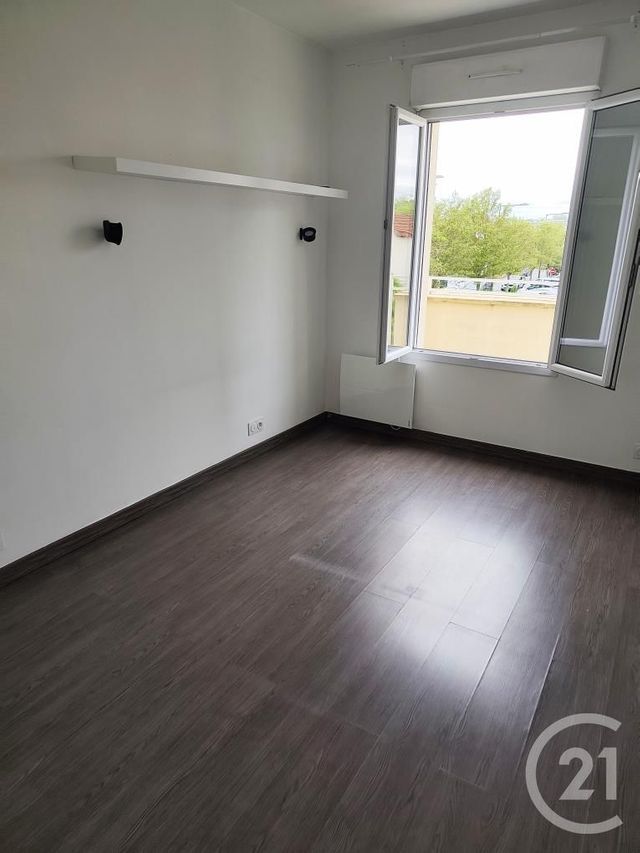 Appartement F2 à louer - 2 pièces - 42.41 m2 - CHILLY MAZARIN - 91 - ILE-DE-FRANCE - Century 21 Agence Du Centre