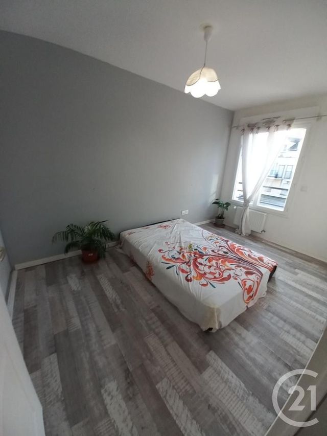 Appartement F2 à louer - 2 pièces - 41.83 m2 - CHILLY MAZARIN - 91 - ILE-DE-FRANCE - Century 21 Agence Du Centre