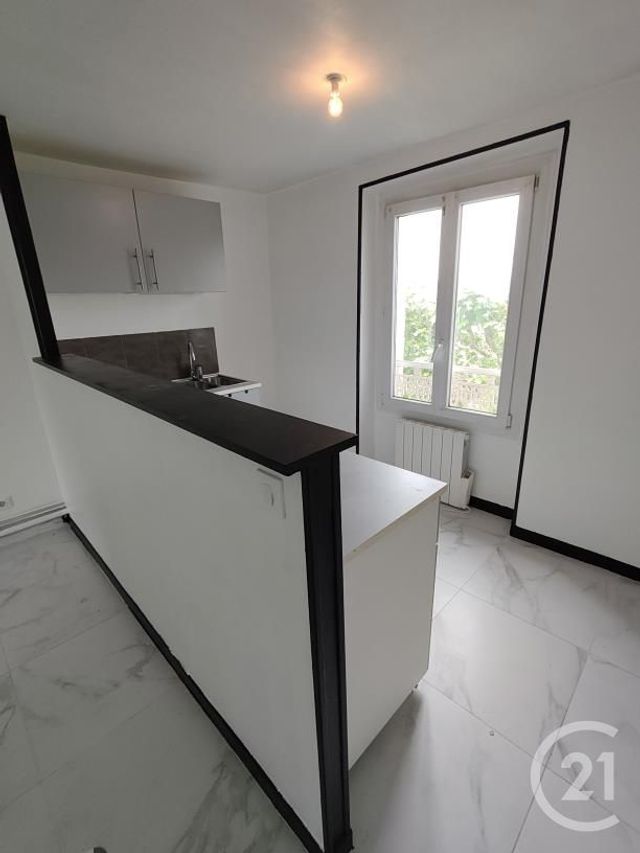 Appartement F2 à vendre - 2 pièces - 36.0 m2 - CHILLY MAZARIN - 91 - ILE-DE-FRANCE - Century 21 Agence Du Centre