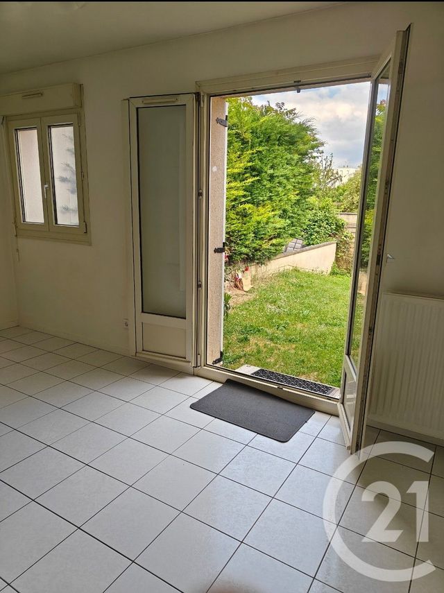 Appartement Studio à vendre - 1 pièce - 25.59 m2 - CHILLY MAZARIN - 91 - ILE-DE-FRANCE - Century 21 Agence Du Centre