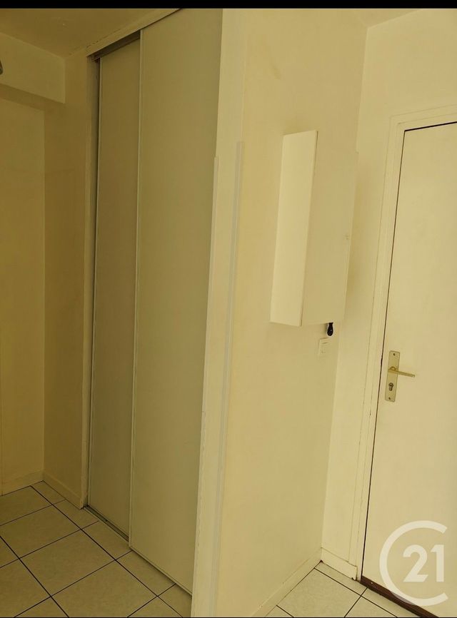 Appartement Studio à vendre - 1 pièce - 25.59 m2 - CHILLY MAZARIN - 91 - ILE-DE-FRANCE - Century 21 Agence Du Centre