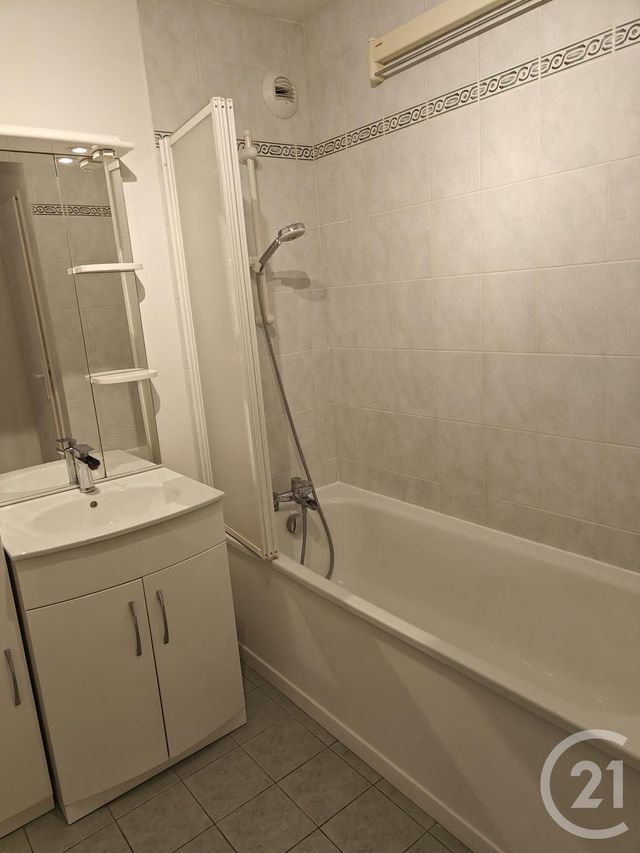 Appartement F3 à vendre - 3 pièces - 55.72 m2 - MORANGIS - 91 - ILE-DE-FRANCE - Century 21 Agence Du Centre