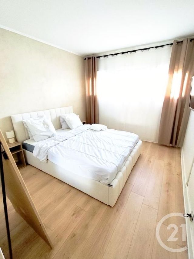 Appartement F2 à louer - 2 pièces - 52.91 m2 - CHILLY MAZARIN - 91 - ILE-DE-FRANCE - Century 21 Agence Du Centre