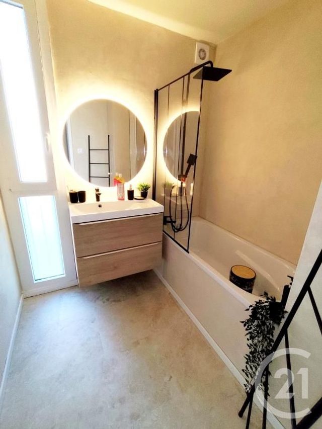 Appartement F2 à louer - 2 pièces - 52.91 m2 - CHILLY MAZARIN - 91 - ILE-DE-FRANCE - Century 21 Agence Du Centre