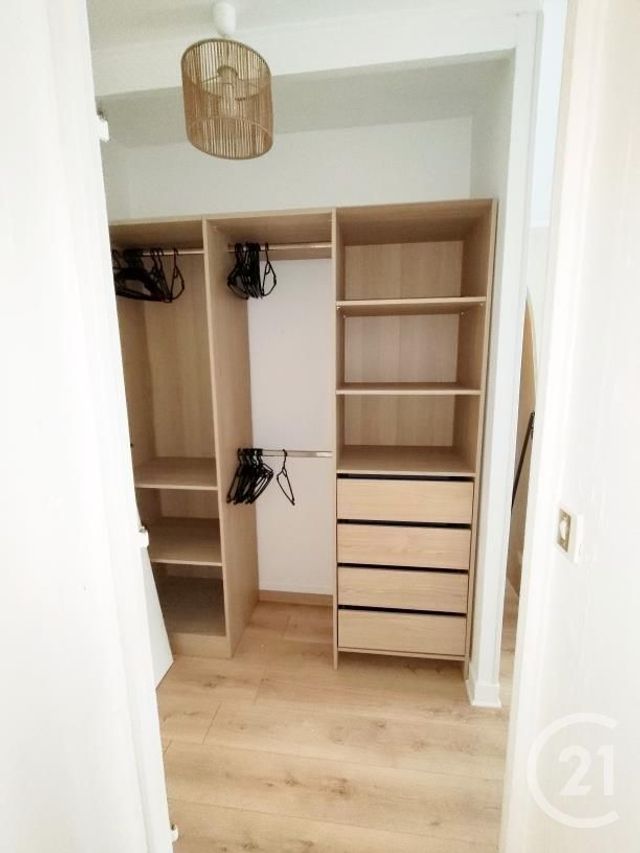Appartement F2 à louer - 2 pièces - 52.91 m2 - CHILLY MAZARIN - 91 - ILE-DE-FRANCE - Century 21 Agence Du Centre