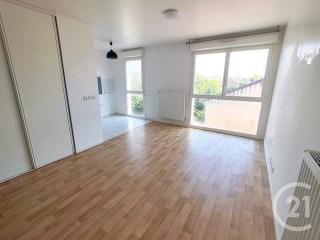 Appartement F3 à vendre - 3 pièces - 57.52 m2 - MONTREUIL - 93 - ILE-DE-FRANCE - Century 21 Agence Du Centre