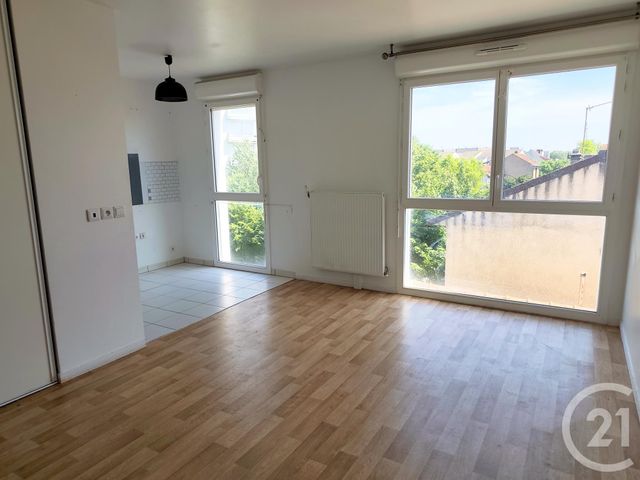 Appartement F3 à vendre - 3 pièces - 57.52 m2 - MONTREUIL - 93 - ILE-DE-FRANCE - Century 21 Agence Du Centre