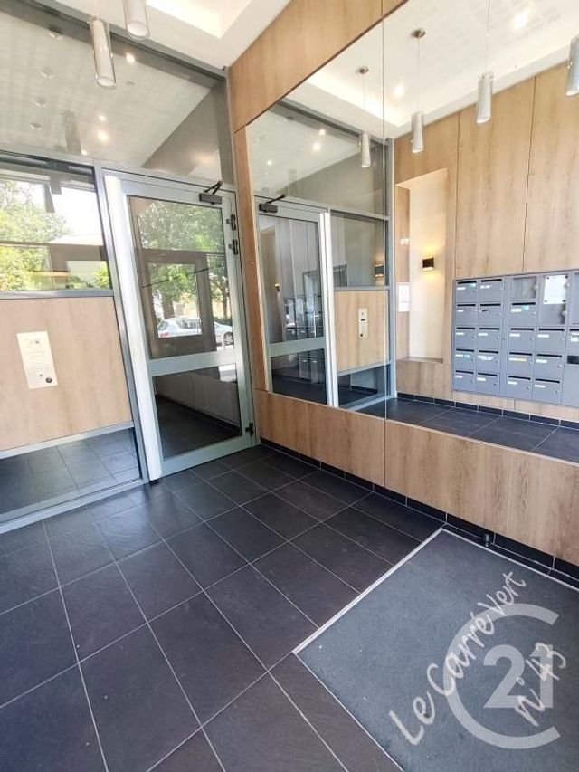 Appartement F3 à vendre - 3 pièces - 57.52 m2 - MONTREUIL - 93 - ILE-DE-FRANCE - Century 21 Agence Du Centre