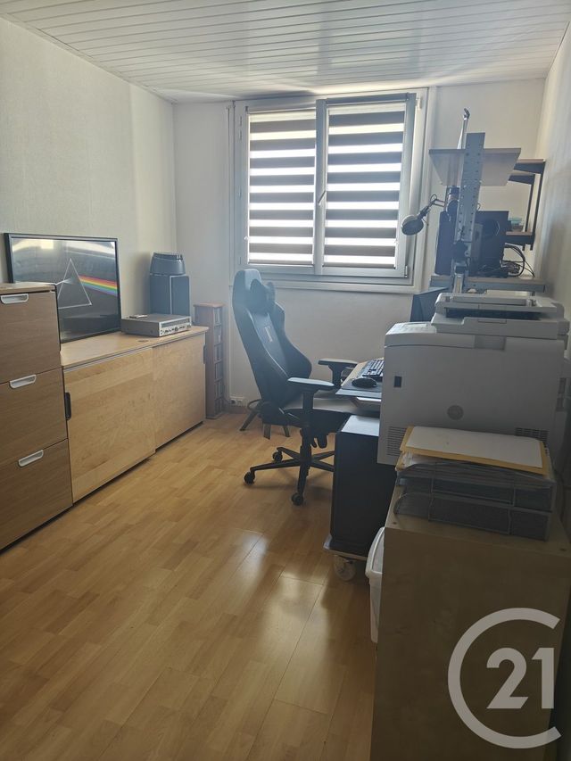 Appartement F5 à vendre - 5 pièces - 93.06 m2 - CHILLY MAZARIN - 91 - ILE-DE-FRANCE - Century 21 Agence Du Centre